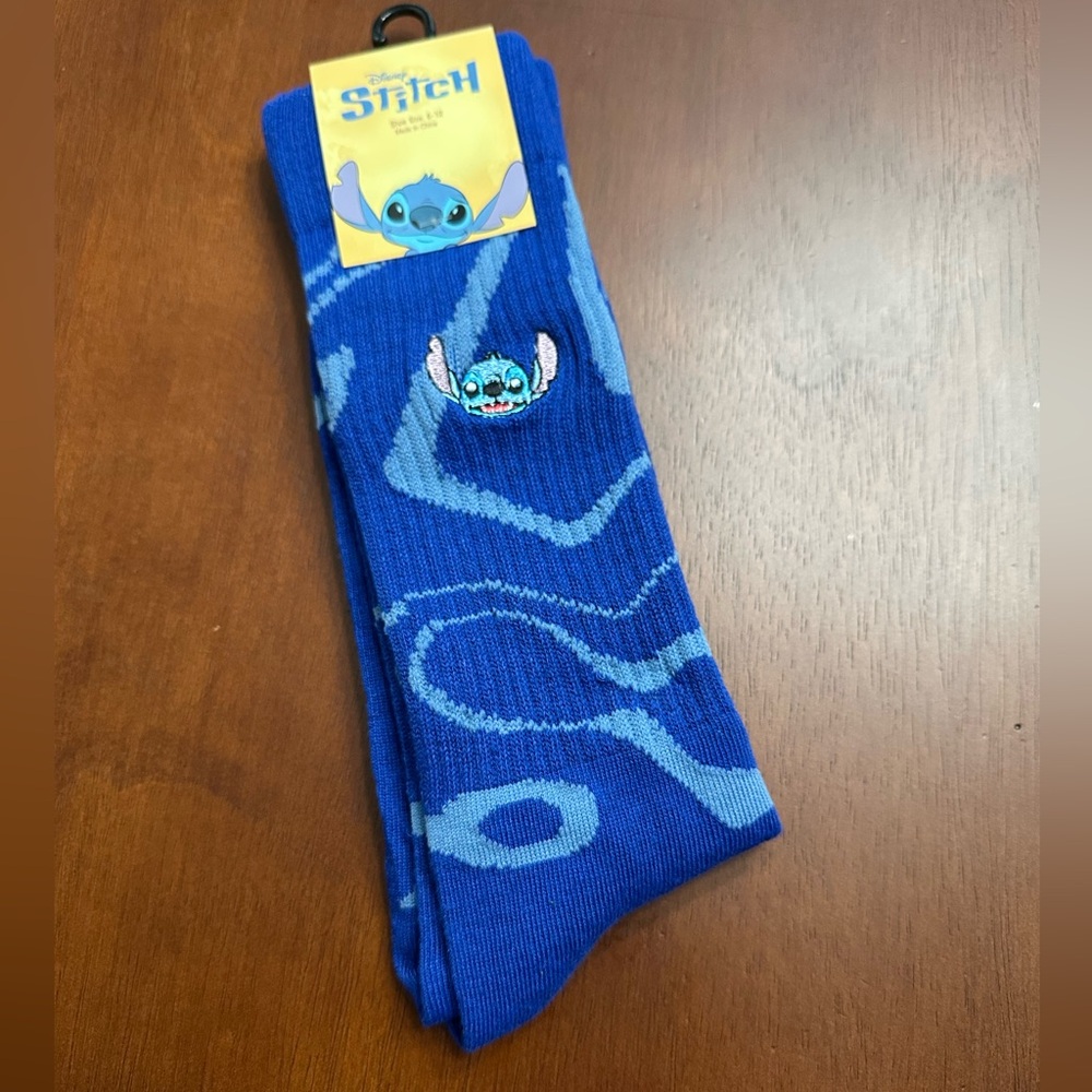Disney Stitch Wave Pattern Crew Socks